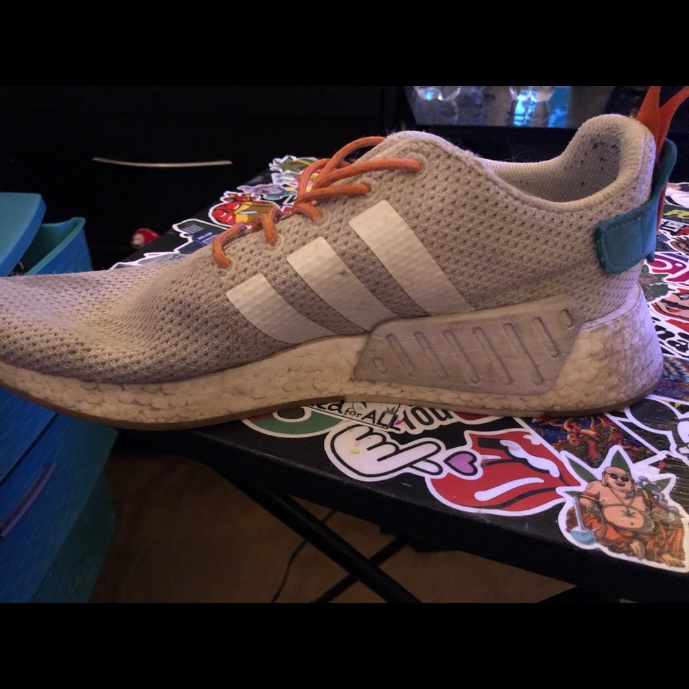 Adidas - Picture 2 of 5